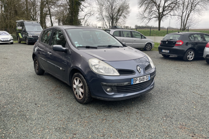 RENAULT CLIO III
